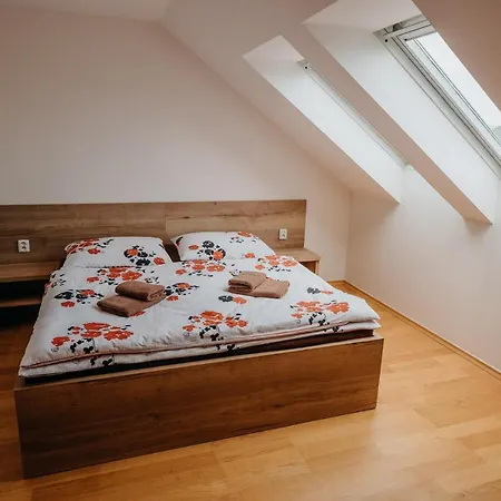 Apartmany Straznice *